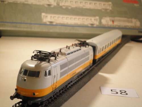 Marklin 2668 - Lufthansa Airport Express - "HO" Digital