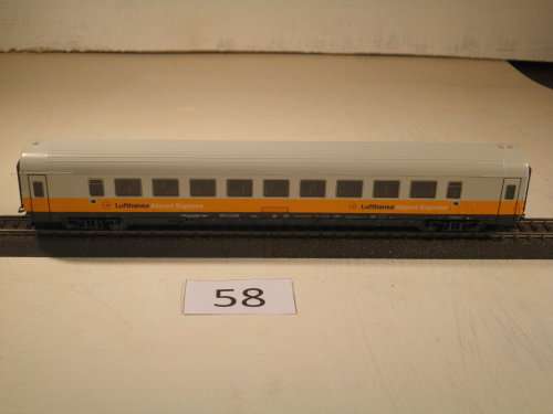 Marklin 2668 - Lufthansa Airport Express - "HO" Digital