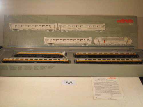 Marklin 2668 - Lufthansa Airport Express - "HO" Digital