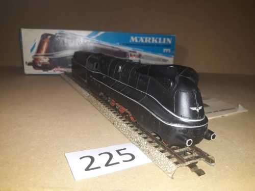 Marklin 3094 - Class 03 - Streamline Locomotive - 4-6-2- "HO"