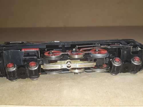 Marklin SK 809N (3207) SK 800 Passenger Set - Complete in Box with tracks - "HO" All Metal