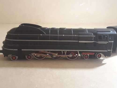 Marklin SK 809N (3207) SK 800 Passenger Set - Complete in Box with tracks - "HO" All Metal