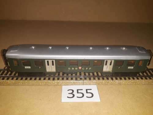 Marklin 4038 - Swiss Railways Passenger Coach - All Metal "HO"