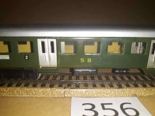 Marklin 4038 - Swiss Passenger Coach - All Metal "HO"