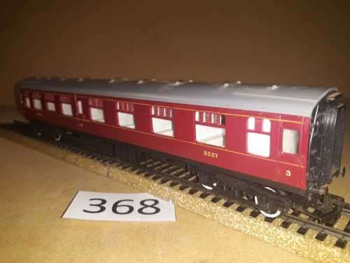 Tri-ang Hornby 2257 - LMS 3rd Class - "OO"