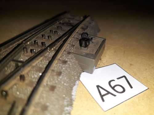 Marklin 24671 - C- Track Curved Left Point - Motorized  with Indicator Light   "HO"