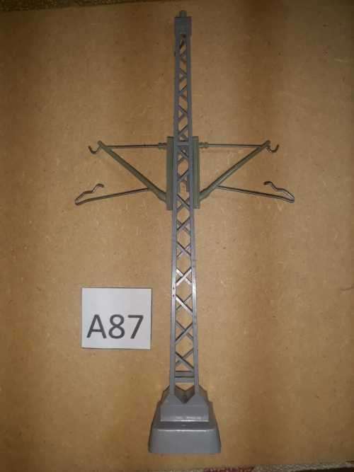 Tower Mast with 2 Marklin Cantilever Support arms - "HO"