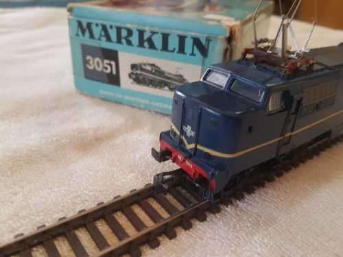Marklin 3051 - Dutch Railways Electric Locomotive - `HO` 3 Rail