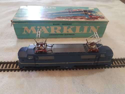 Marklin 3051 - Dutch Railways Electric Locomotive - `HO` 3 Rail