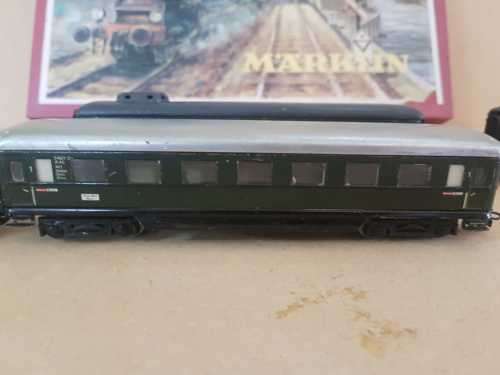 Marklin 3113 - 1955 Dutch Set - Locomotive and 3 coaches + Track