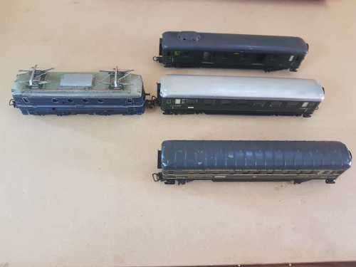 Marklin 3113 - 1955 Dutch Set - Locomotive and 3 coaches + Track