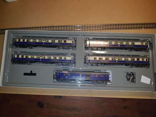 Marklin 4228 Rheingold - passenger set `HO` 3 rail AC