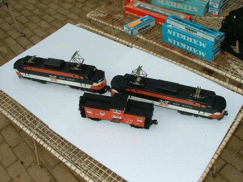 Williams O Gauge New Haven EP5 (2 Units)+ 1 MTH Caboose. 3 Rail AC Analog