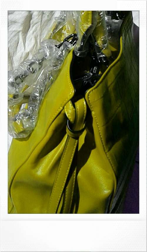 A portable  nice women handbag