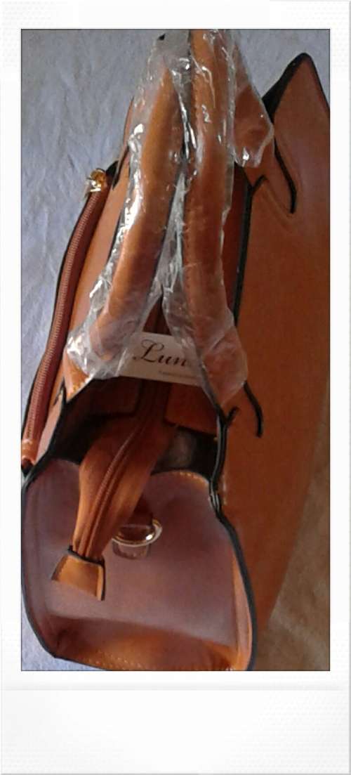 A portable  nice women handbag