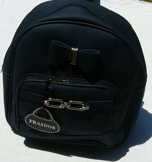 Women backbag +1 purse +1 smellbag 3 piece colouer brown,black and navy blue