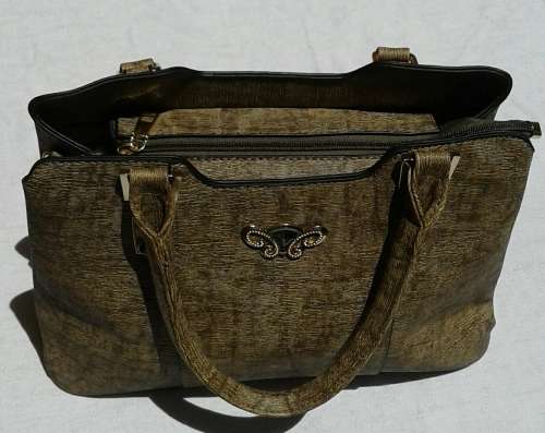 SPECAIL NICE HAND LEATHER HANDBAG  COLOUR BROWN AND BLACK