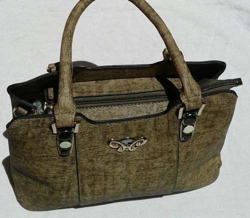 SPECAIL NICE HAND LEATHER HANDBAG  COLOUR BROWN AND BLACK