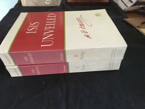 ISIS UNVEILED (SET) IandII - H P BLAVATSKY - UNABRIDGED EDITION - SOFT COVER (almost new)