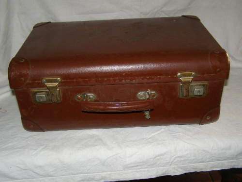 Vintage Brown Suitcase. So cute!