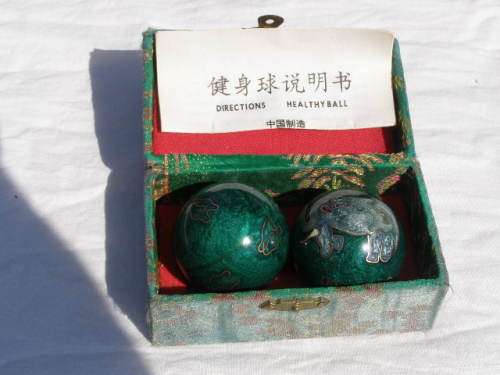 Vintage Musical Chinese Stress Balls
