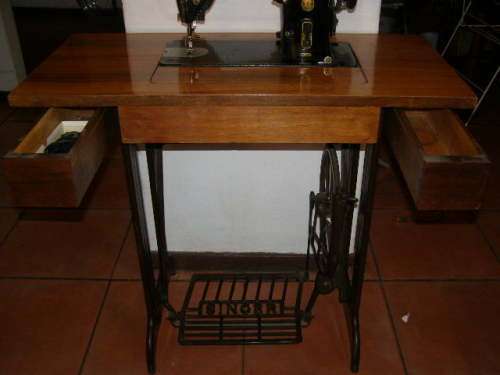 Rare Find! Vintage Singer 306K Sewing Machine