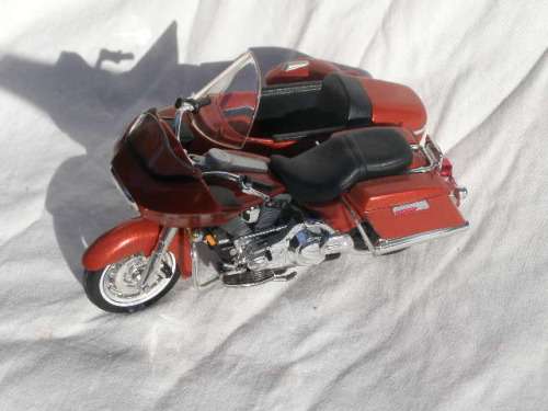 Superb Harley Davidson and Side Car - Die Cast Aluminium
