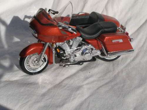 Superb Harley Davidson and Side Car - Die Cast Aluminium