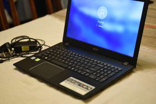 Acer E5 Aspire Gaming Laptop GT 940MX 8GB RAM i5 7th gen