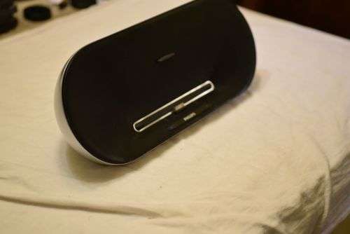 Phillips dock speaker with Bluetooth