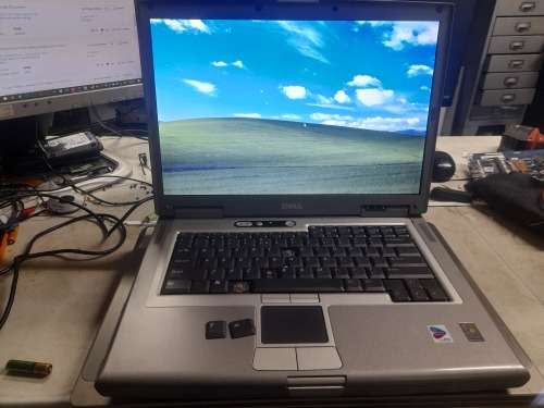 DELL LATITUDE D810 PP15L  Intel Pentium M 2.26GHz | 40GB HDD | 256MB RAM | PLEASE READ DESCRIPTION!