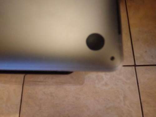 APPLE 2017 MacBook Pro 15-inch | Core i7 2.9GHz | HD 630 Graphics | 16GB Ram | 512GB Storage