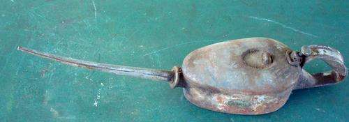 Old oil can