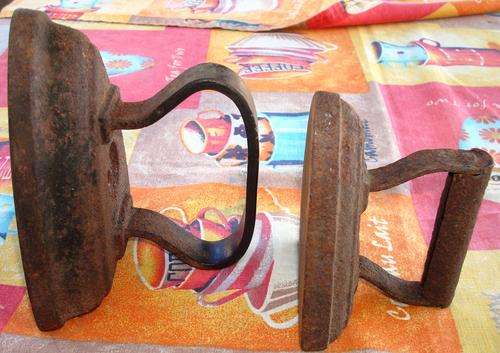 Two sad Irons. No 5 and smaler collar iron