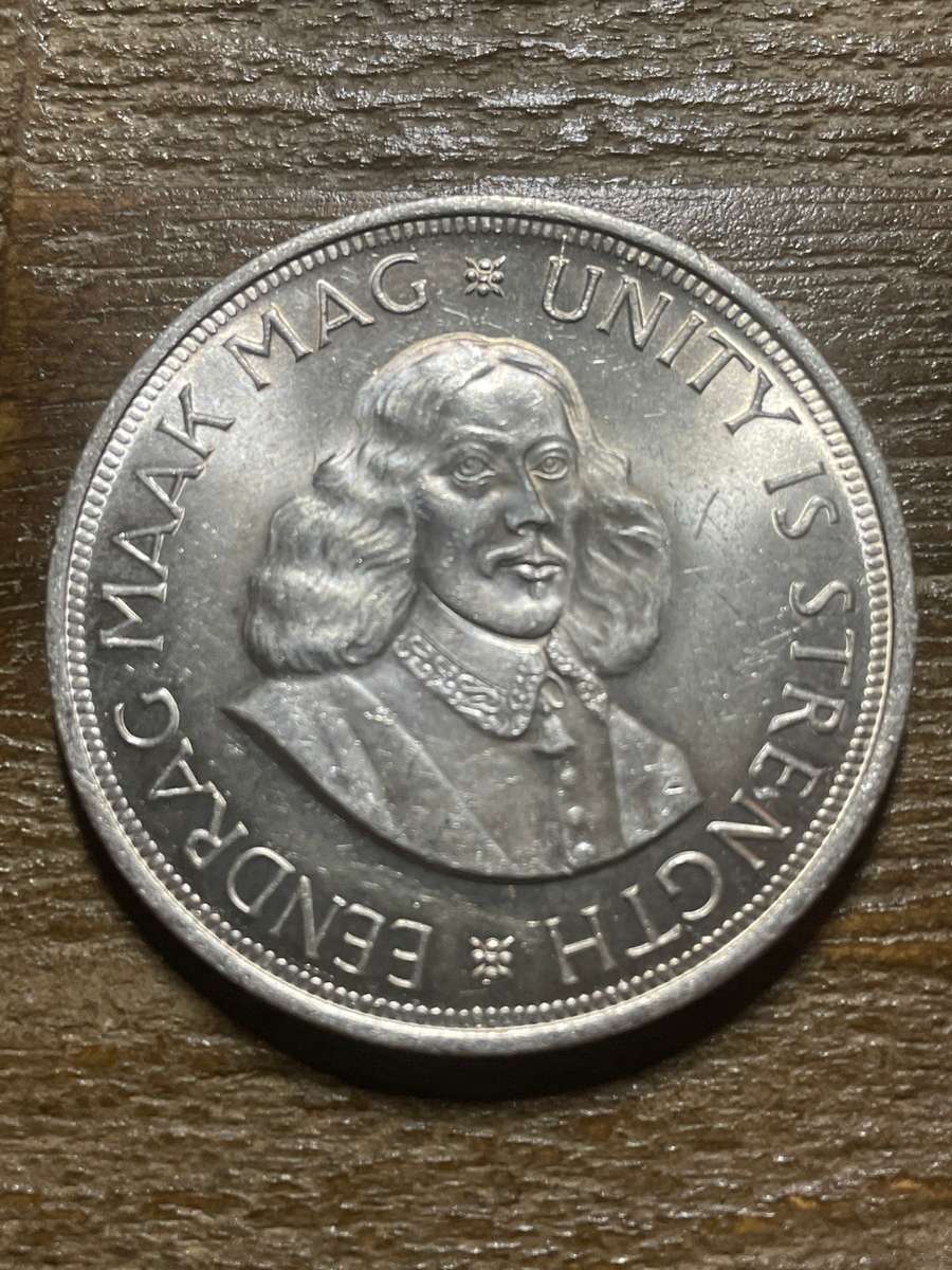 1964 crown / 5 shilling - a real stunning coin- excellent coin