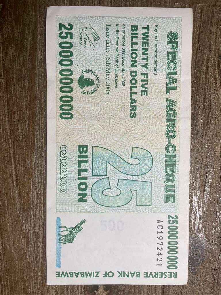 Zimbabwe  ***  25 Billion  ***  2008 special Agro Cheque  ***  Very collectable