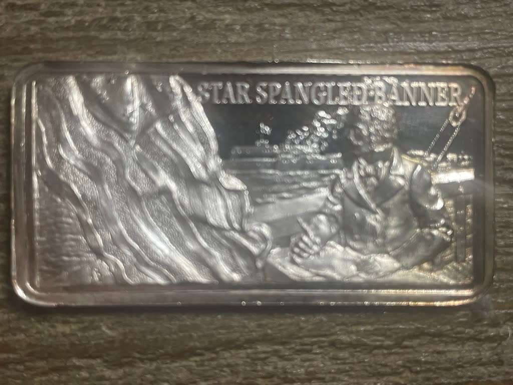 Silver 1 oz *** Star Spangler Banner *** 1976 Hamilton Mint do your research - the last of our stock