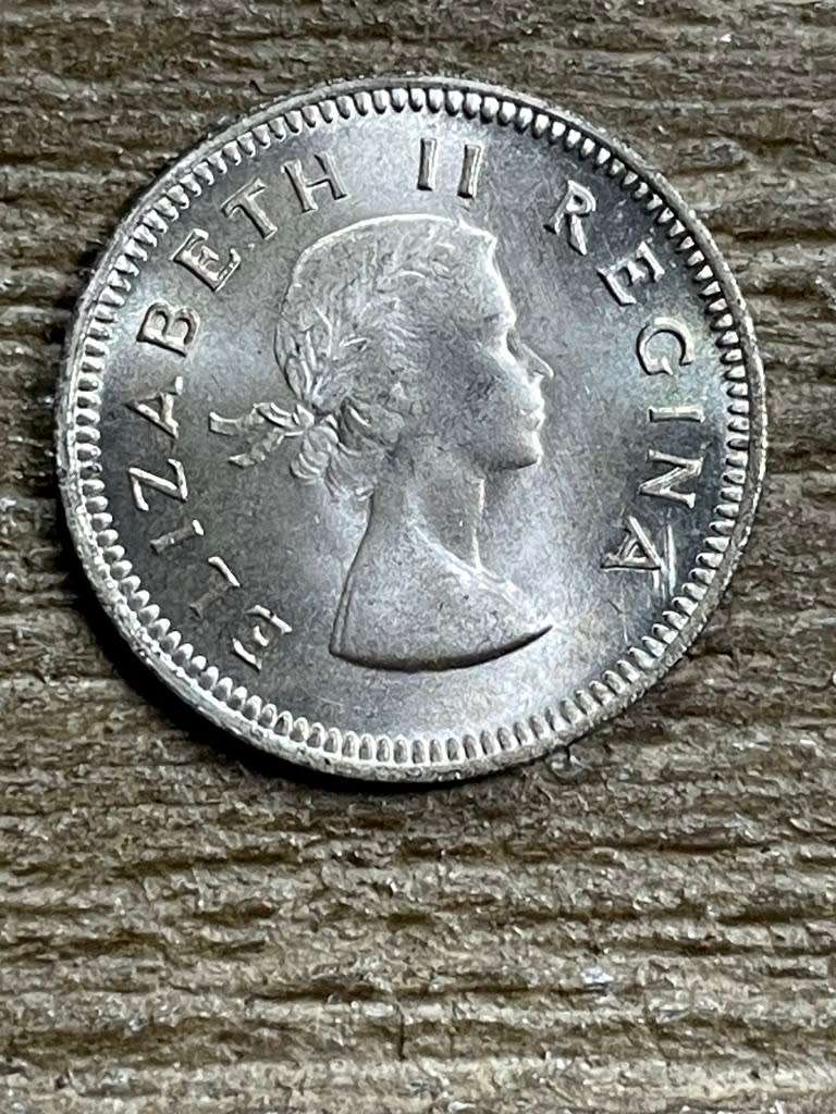 1960 *** 3 Pence *** unc mintage of 18004