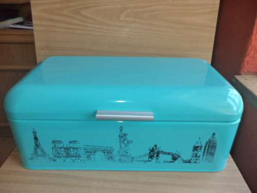 Eiffel Tower Bread bin and tray