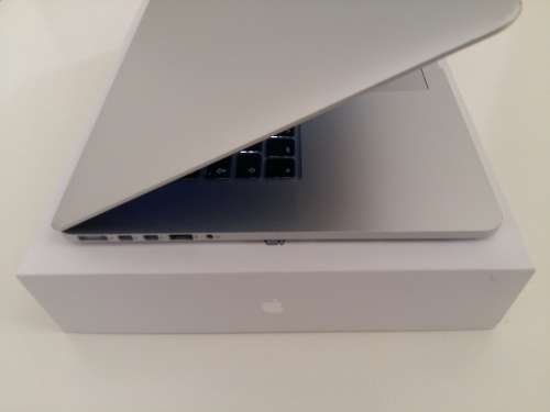 Macbook Pro 2013 Core i7 15" Retina 8GB Ram 256GB SSD