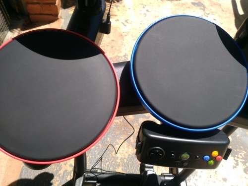 GUITAR HERO 5 GAME,  DRUM SET + GUITAR BUNDLE  FOR XBOX 360 CONSOLES- SET IS LIKE BRAND NEW!!!