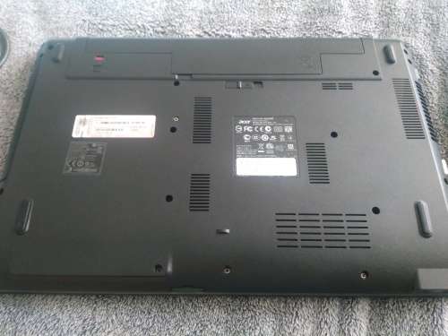 ACER 15.6" LAPTOP - VIRTUALLY BRAND NEW!!!!