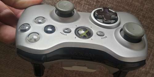 GENUINE MICROSOFT XBOX 360 WIRELESS CONTROLLER (SILVER)