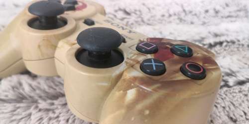 GENUINE PLAYSTATION 3 DUALSHOCK WIRELESS CONTROLLER (GOLD/GOD OF WAR EDITION)