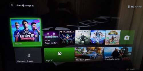 XBOX ONE 1TB CONSOLE WITH 3 GAMES - CONSOLE IS IN PRISITNE CONDITION!!!!