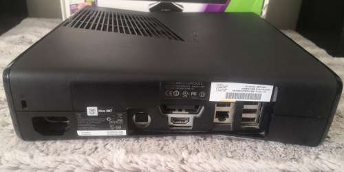 XBOX 360 SLIM CONSOLE-UNIT IS IN PRISTINE CONDITION!!!!!