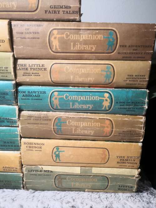 COMPANION BOOKS CHILDREN`S BOOK COLLECTION (13 BOOKS)