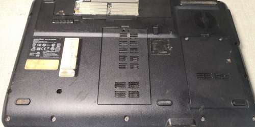 E-MACHINES E527 LAPTOP FOR SPARES-REPAIR