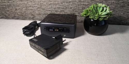 INTEL  MINI PC/ NUC 7TH GEN I5  4GB 64GB SSD