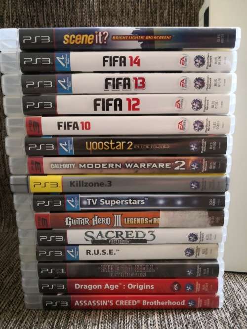 LIMITED EDITION 1000GB PLAYSTATION 3 WITH GAMES AND EXTRAS!!!!